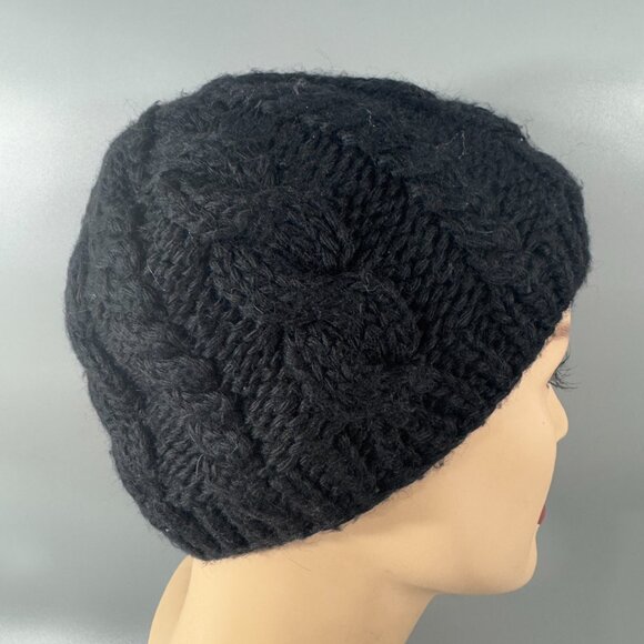 The North Face Cable Minna Beanie in Black - Picture 4 of 10
